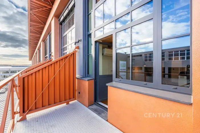 Pronájem bytu 3+kk, Praha - Vysočany, Kolbenova, 66 m2