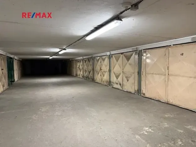 Pronájem garáže, Kladno, Bellevue, 19 m2