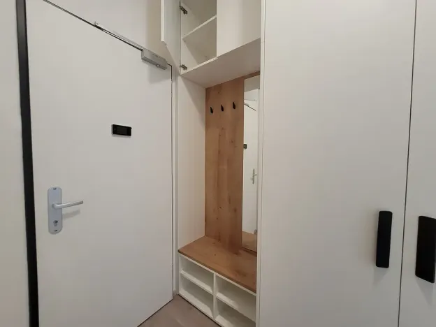 Pronájem bytu 2+kk, Praha - Smíchov, Plzeňská, 32 m2