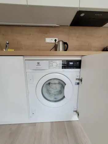 Pronájem bytu 2+kk, Praha - Smíchov, Plzeňská, 32 m2