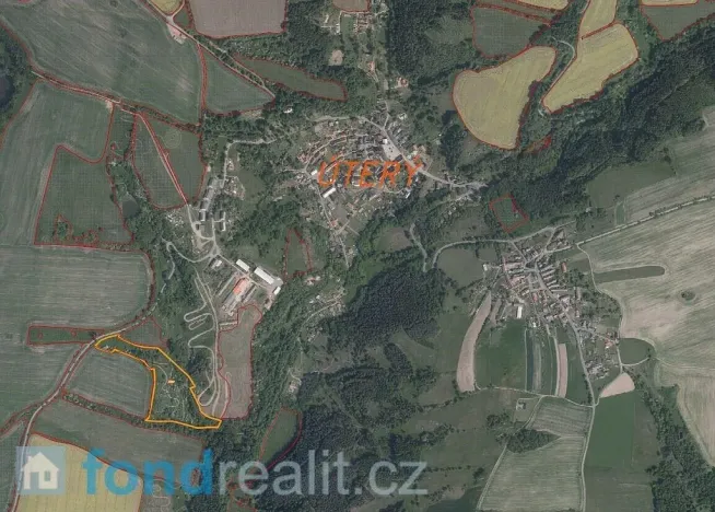 Prodej pole, Úterý, 34244 m2