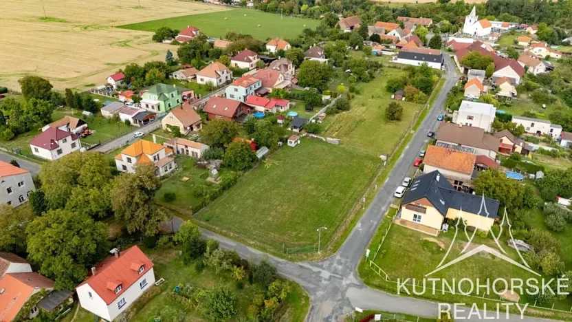 Prodej pozemku pro bydlení, Okřesaneč, 866 m2