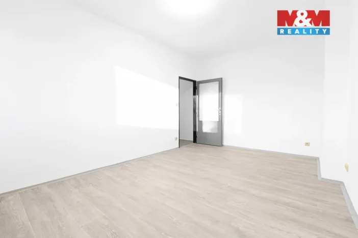 Pronájem bytu 2+1, Petrovice, 58 m2