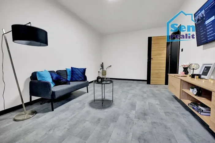 Pronájem bytu 1+1, Karviná, Školská, 38 m2