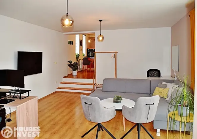 Prodej bytu 2+kk, Hradec Králové, Na Hrázce, 58 m2