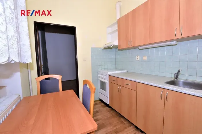 Pronájem bytu 1+1, Plzeň, Husova, 31 m2