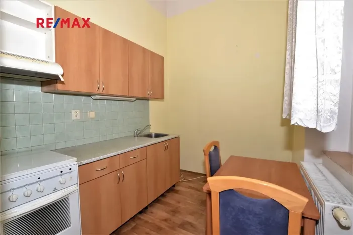 Pronájem bytu 1+1, Plzeň, Husova, 31 m2