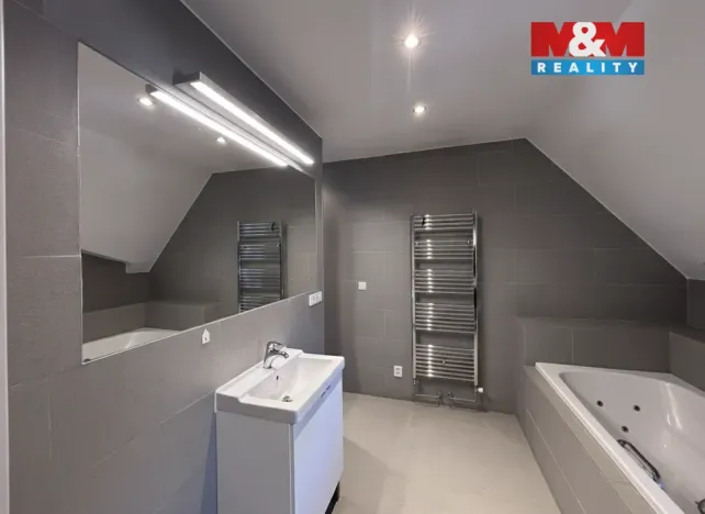 Pronájem bytu 1+kk, Zákupy, Nádražní, 65 m2