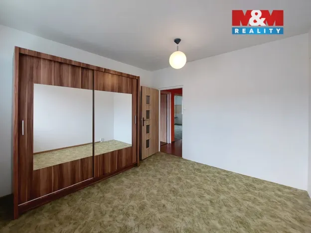 Prodej bytu 3+1, Klášterec nad Ohří - Miřetice u Klášterce nad Ohří, Luční, 71 m2