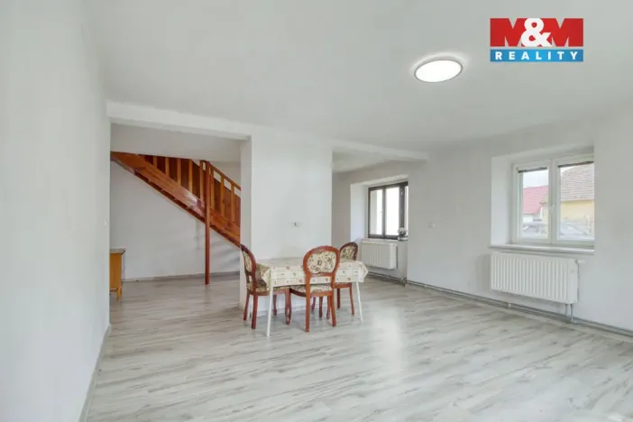 Prodej rodinného domu, Lnáře, 205 m2