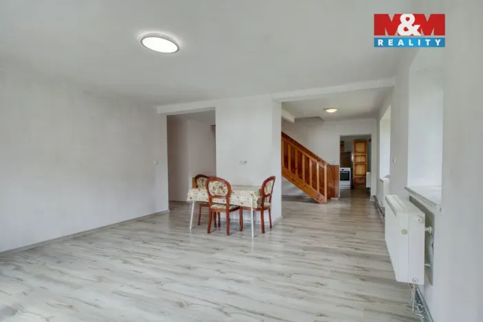 Prodej rodinného domu, Lnáře, 205 m2