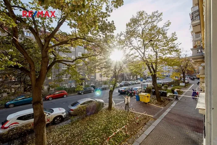 Pronájem bytu 2+kk, Praha - Vršovice, 28. pluku, 42 m2