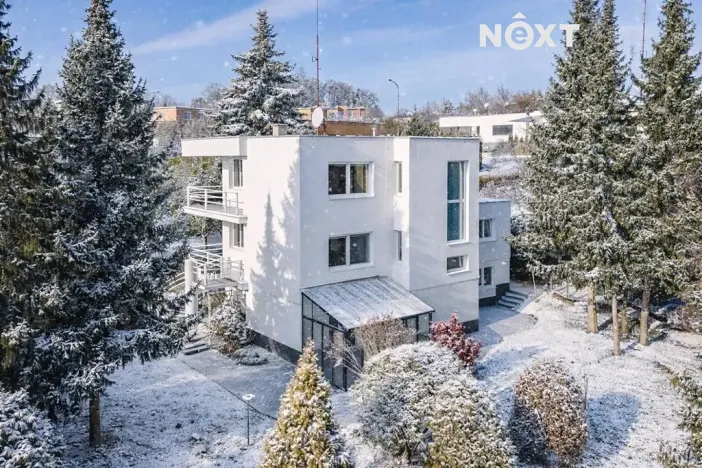 Pronájem vily, Zlín, Fabiánka II, 290 m2