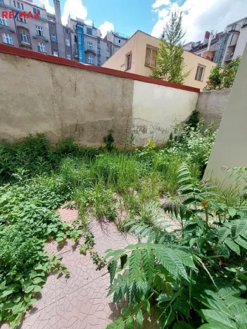 Pronájem bytu 1+kk, Praha - Bubeneč, dr. Zikmunda Wintra, 30 m2