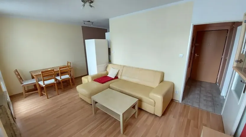 Pronájem bytu 2+kk, Praha - Košíře, Kvapilova, 46 m2