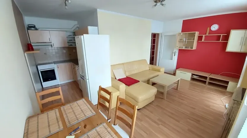 Pronájem bytu 2+kk, Praha - Košíře, Kvapilova, 46 m2