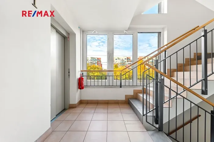 Prodej bytu 2+kk, Praha - Letňany, Tupolevova, 53 m2