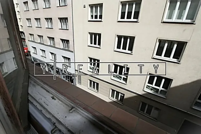 Pronájem bytu 1+kk, Praha, Benediktská, 22 m2