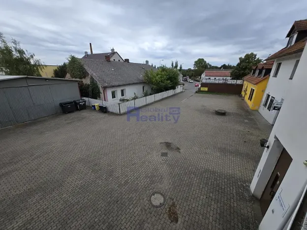 Pronájem skladu, Hradec Králové, Pražská třída, 80 m2