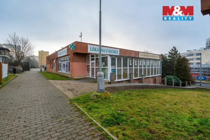 Pronájem obchodního prostoru, Ústí nad Labem - Severní Terasa, Šrámkova, 33 m2