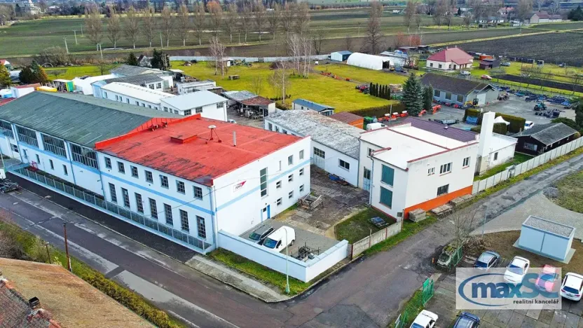 Pronájem skladu, Moravany, 533 m2