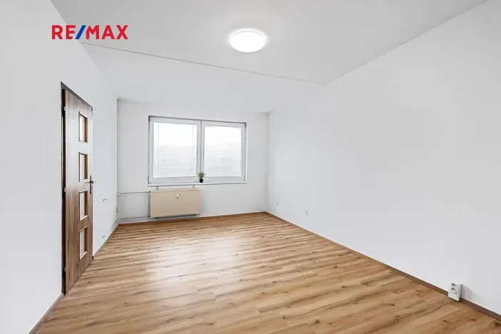 Pronájem bytu 3+1, Jindřichův Hradec, Kosmonautů, 65 m2