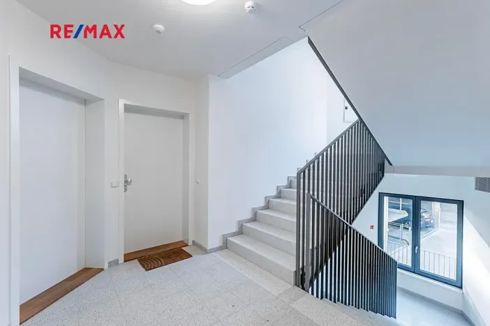 Pronájem bytu 2+kk, Praha - Nusle, Kloboučnická, 58 m2