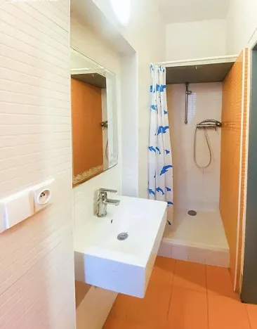 Pronájem bytu 1+kk, Praha - Holešovice, Na Maninách, 25 m2