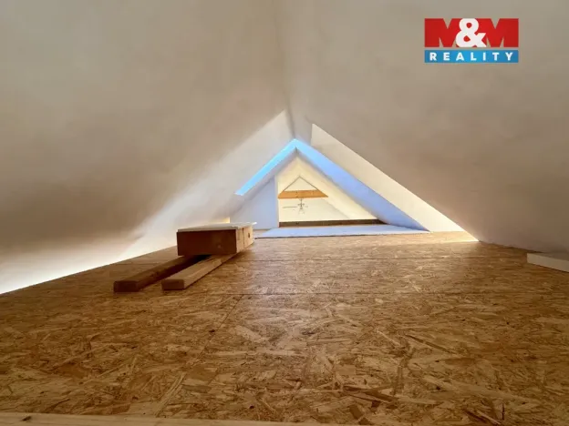 Prodej rodinného domu, Křešín - Blažnov, 180 m2