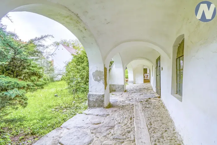 Prodej rodinného domu, Husinec, Jeronýmova, 400 m2