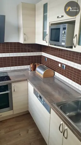 Prodej bytu 3+kk, Milovice, Topolová, 65 m2