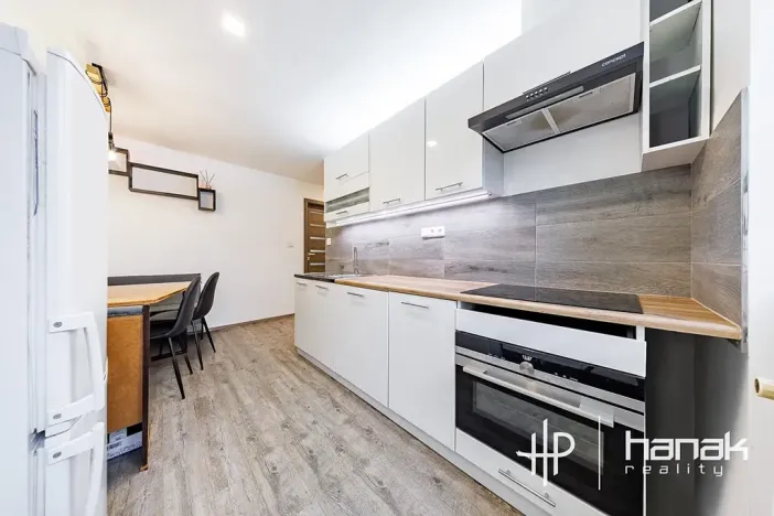 Pronájem bytu 2+1, Olomouc, Na střelnici, 55 m2