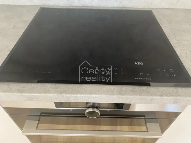 Pronájem bytu 2+kk, Pardubice, Rokycanova, 60 m2