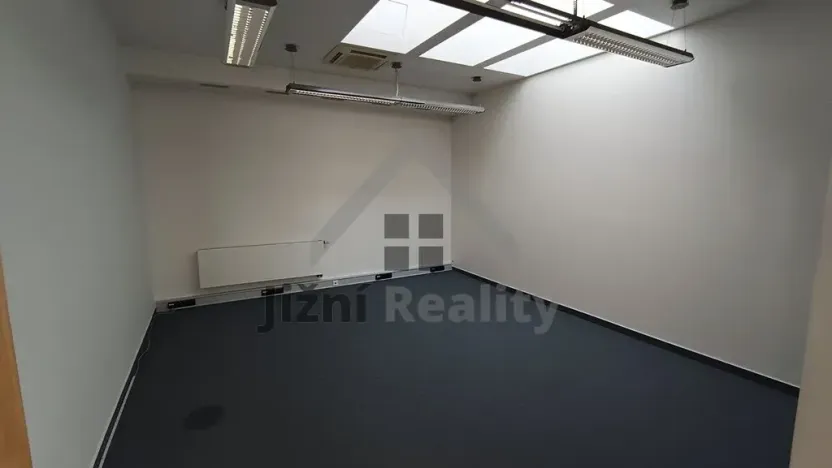 Pronájem obchodního prostoru, Praha - Břevnov, Bělohorská, 1054 m2