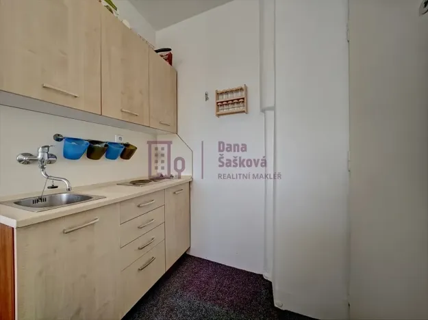 Pronájem bytu 1+kk, Jindřichův Hradec, Komenského, 24 m2