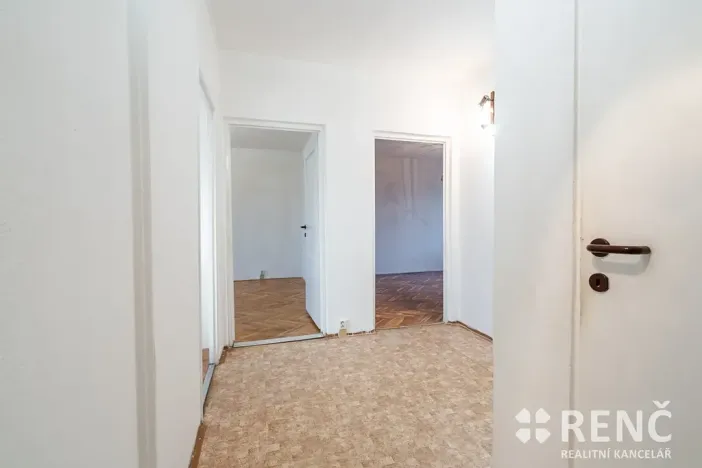 Prodej bytu 2+1, Mokrá-Horákov, 62 m2