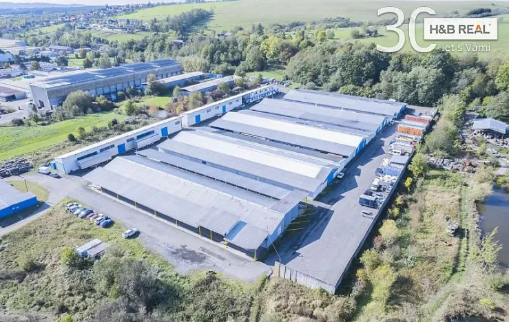 Pronájem skladu, Slušovice, 1200 m2