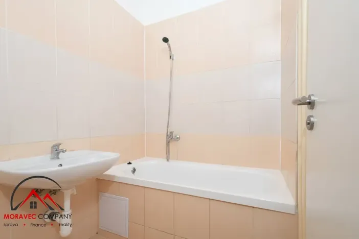 Pronájem bytu 2+1, Český Těšín, Ostravská, 58 m2