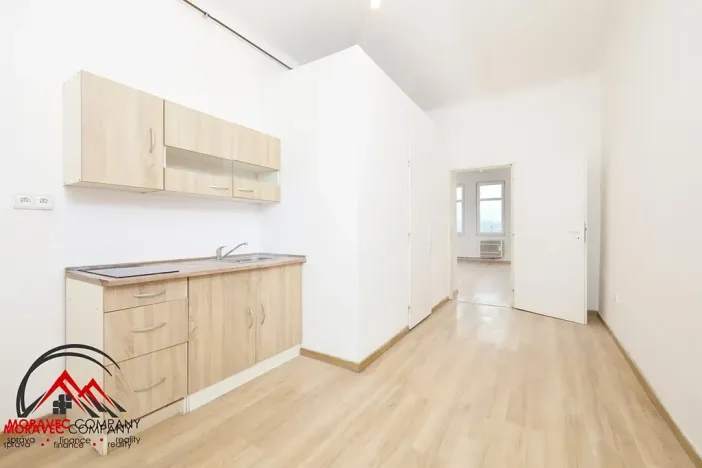 Pronájem bytu 2+1, Ostrava, Mariánskohorská, 55 m2