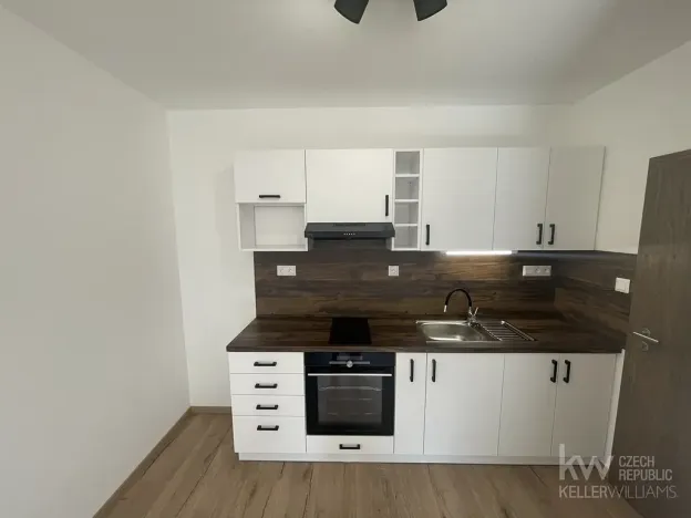 Pronájem bytu 1+kk, Kaznějov, Na Komárově, 24 m2