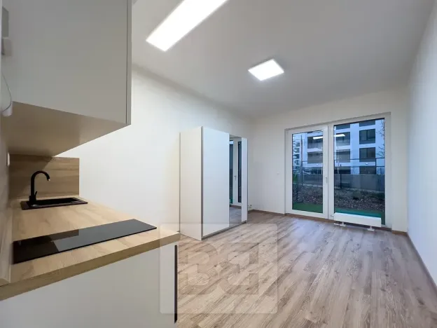 Pronájem bytu 1+kk, Praha - Strašnice, Počernická, 27 m2