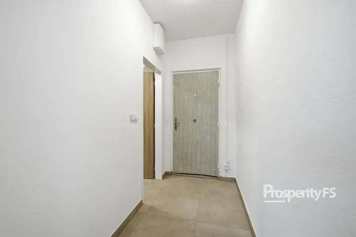 Pronájem bytu 1+1, Ústí nad Labem - Neštěmice, Seifertova, 35 m2