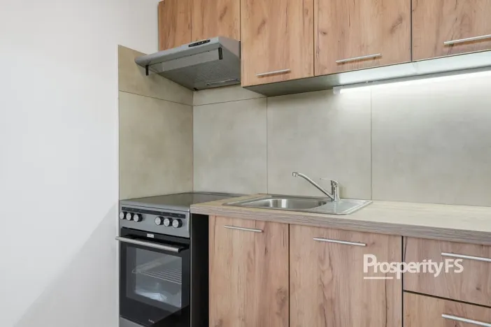 Pronájem bytu 1+1, Ústí nad Labem - Neštěmice, Seifertova, 35 m2