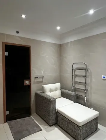 Prodej bytu 3+kk, Karlovy Vary, Divadelní náměstí, 147 m2