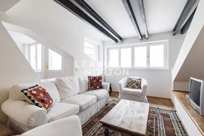 Pronájem atypického bytu, Praha - Nové Město, Odborů, 96 m2