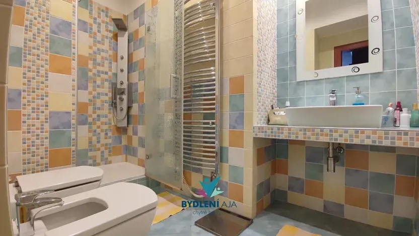 Prodej bytu 3+1, Teplice, U zámku, 100 m2