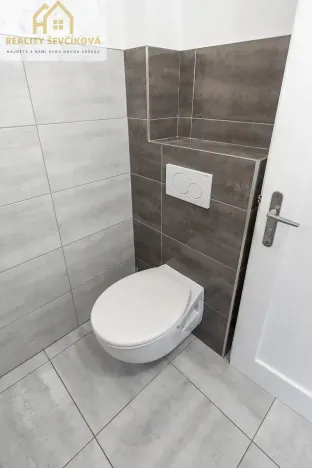 Prodej rodinného domu, Nechanice, 180 m2