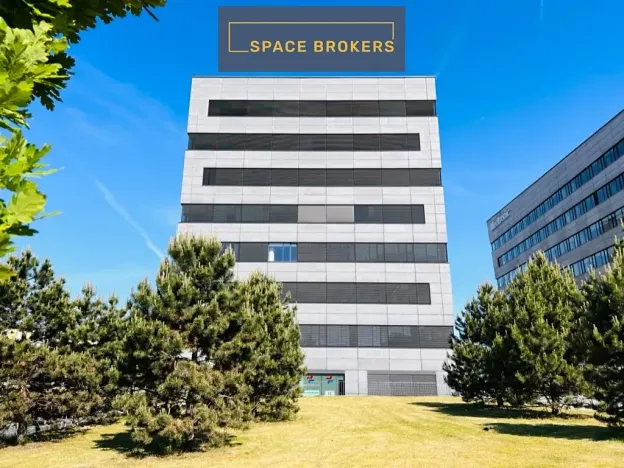 Pronájem kanceláře, Praha, Prosecká, 285 m2