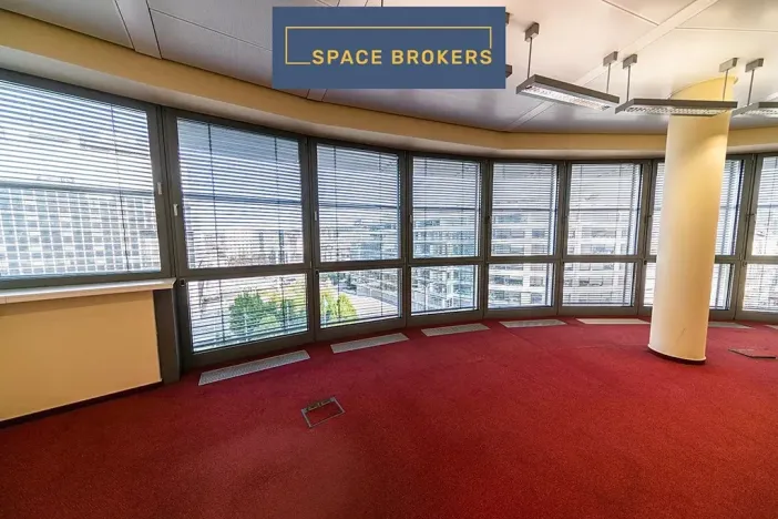 Pronájem kanceláře, Praha - Karlín, Ke Štvanici, 850 m2