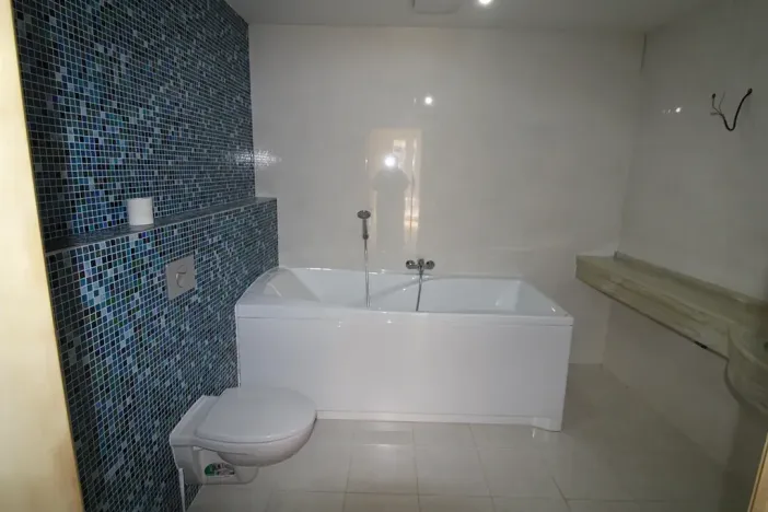 Prodej bytu 4+kk, Karlovy Vary, Pod Jelením skokem, 191 m2